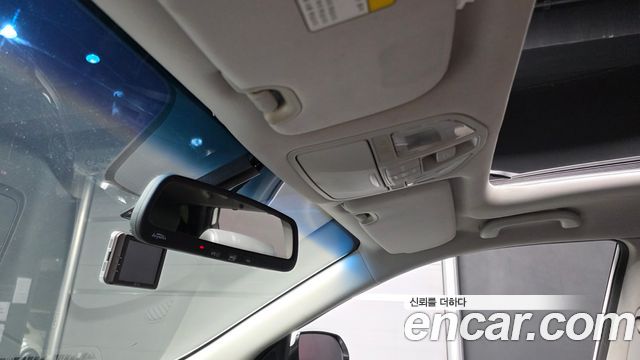 Hyundai Santa Fe (DM) Diesel(e-VGT) 2.0 2WD Premium 2015 — фото 30