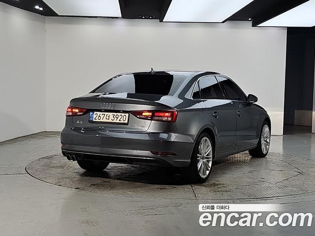 Audi A3 40 TFSI 8V 2018 — фото 4