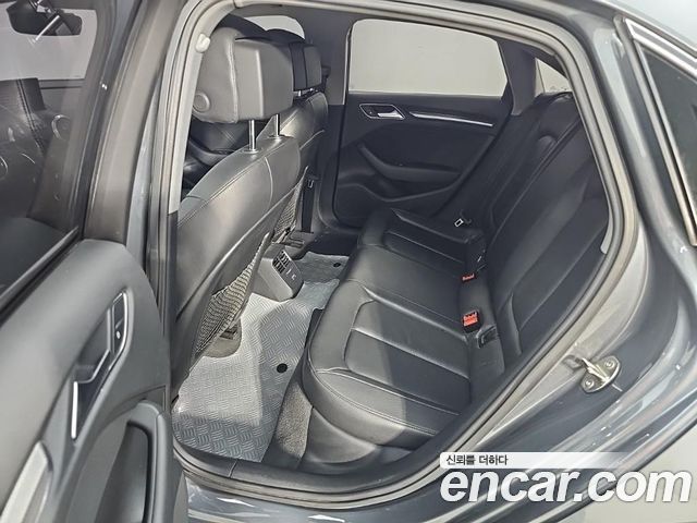 Audi A3 40 TFSI 8V 2018 — фото 16
