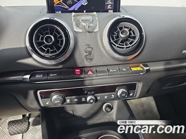 Audi A3 40 TFSI 8V 2018 — фото 19