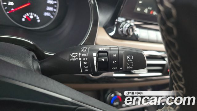 Kia Seltos Gasoline 1.6 Turbo 2WD Signature 2022 — фото 20