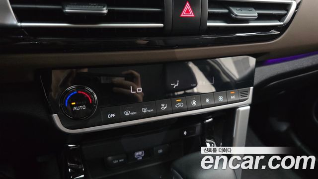 Kia Seltos Gasoline 1.6 Turbo 2WD Signature 2022 — фото 32