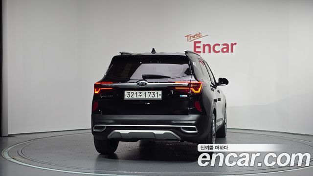 Kia Seltos Diesel 1.6 2WD Noblesse 2020 — фото 4