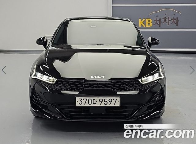 Kia K5 (III) 2.0 Signature 2023 — фото 2