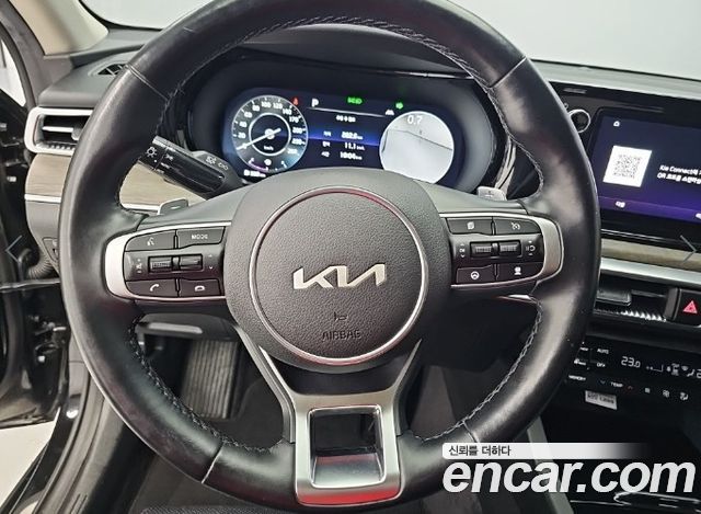 Kia K5 (III) 2.0 Signature 2023 — фото 9