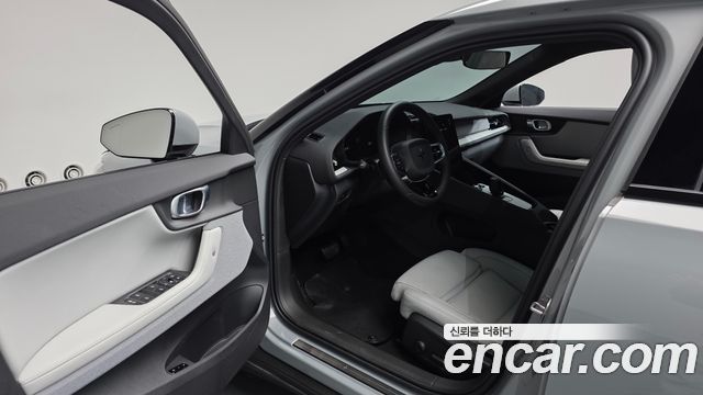Polestar 2 Standard Singlemotor 2025 — фото 10