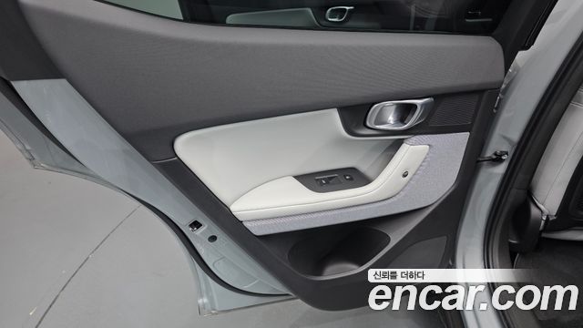 Polestar 2 Standard Singlemotor 2025 — фото 25