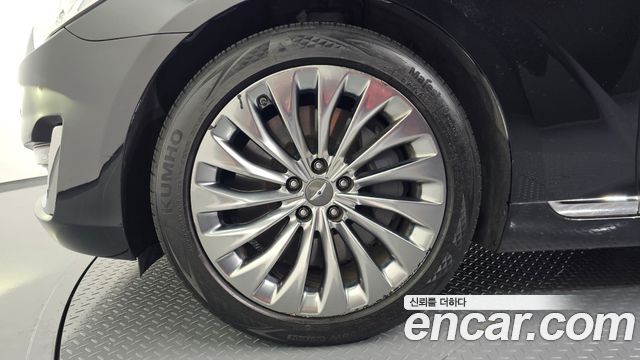 Genesis EQ900 3.8 GDI AWD Premium Luxury 2016 — фото 5