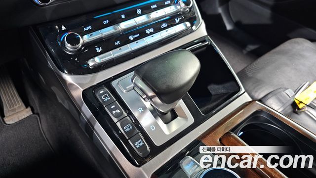 Genesis EQ900 3.8 GDI AWD Premium Luxury 2016 — фото 9