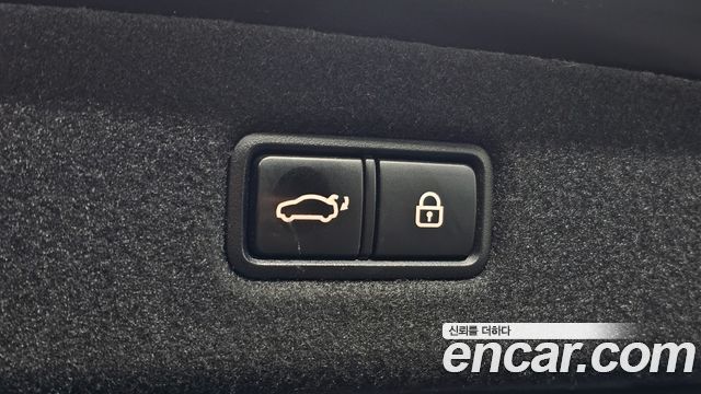 Genesis EQ900 3.8 GDI AWD Premium Luxury 2016 — фото 17