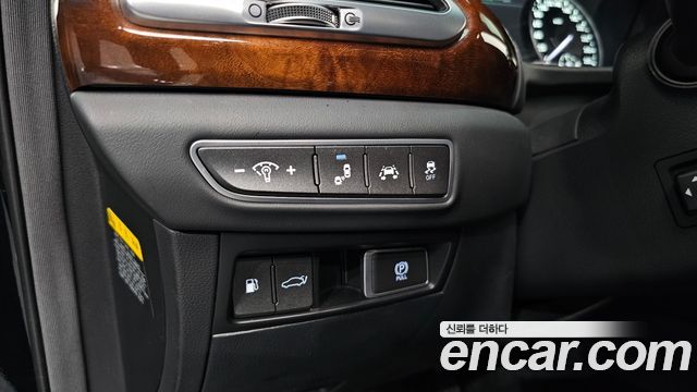 Genesis EQ900 3.8 GDI AWD Premium Luxury 2016 — фото 30