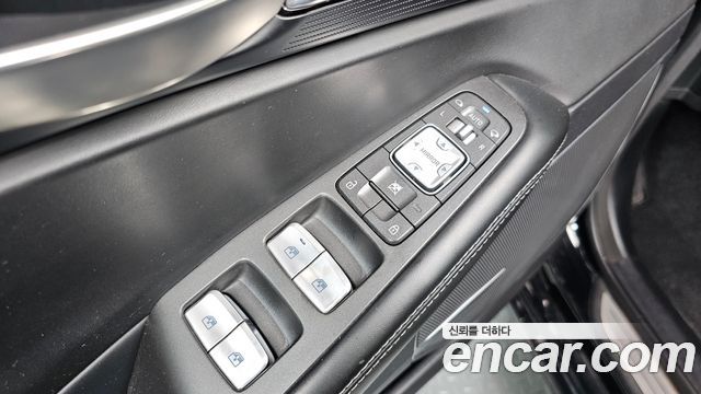 Genesis EQ900 3.8 GDI AWD Premium Luxury 2016 — фото 33