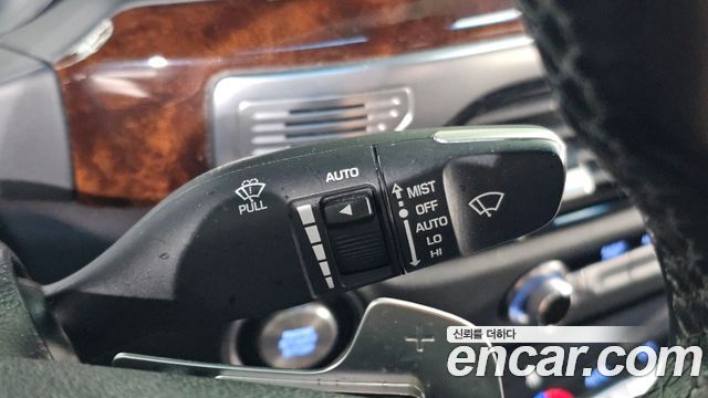 Genesis EQ900 3.8 GDI AWD Premium Luxury 2016 — фото 35