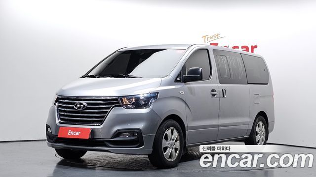 Hyundai Grand Starex Wagon 12-Seater Smart 2018 — фото 1