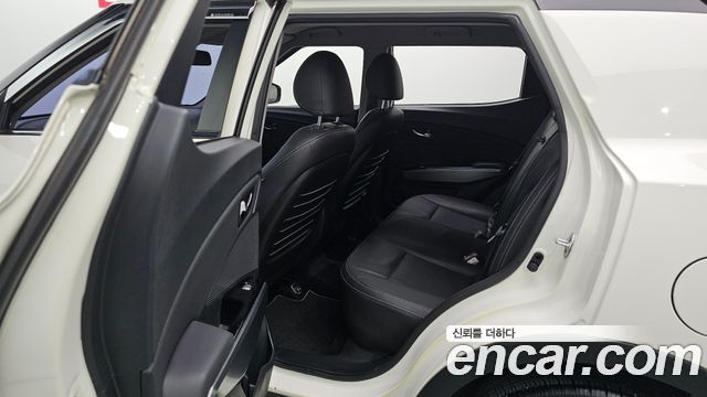 KG Mobility (SsangYong) Tivoli Armor Diesel VX 2WD 2018 — фото 11