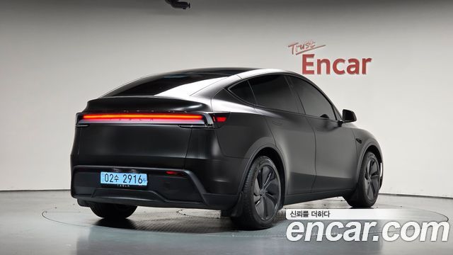 Tesla Model Y Premium RWD 2026 — фото 2