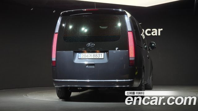 Hyundai Staria Lounge 9-Seater Prestige 2022 — фото 4