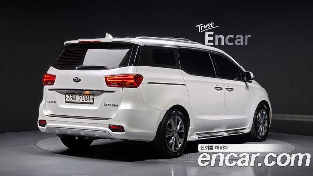 Kia Carnival 7-Seater Limousine President 2019 — фото 2