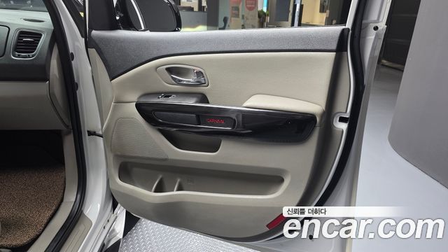 Kia Carnival 7-Seater Limousine President 2019 — фото 25