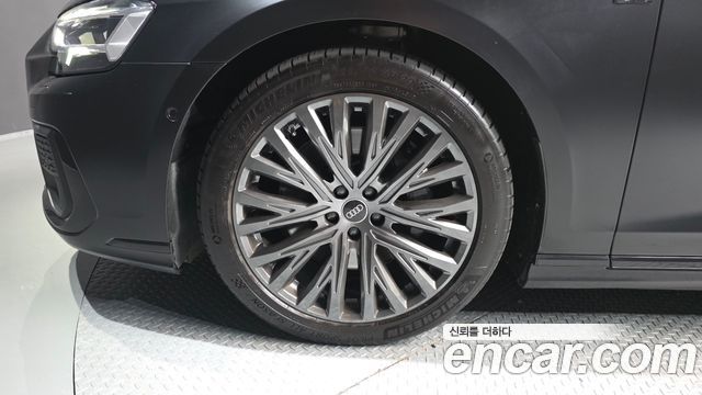 Audi A8 (D5) 55 TFSI Quattro Premium LWB 2023 — фото 5