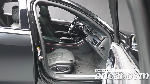 Audi A8 (D5) 55 TFSI Quattro Premium LWB 2023 — фото 15