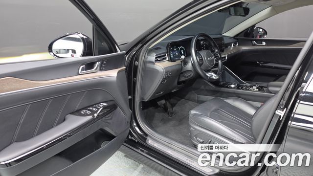 Kia K5 (III) 2.0 Signature 2023 — фото 10