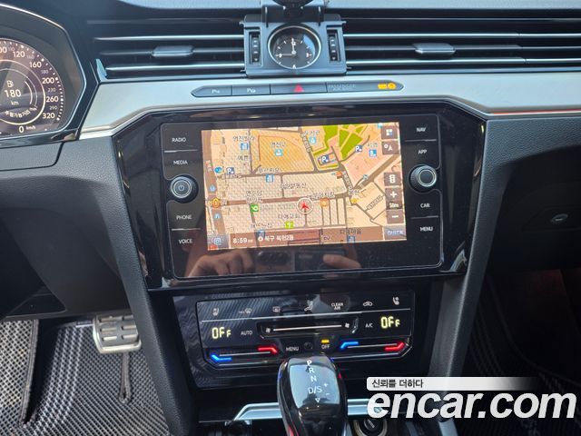 Volkswagen Arteon 2.0 TDI Premium 2019 — фото 17