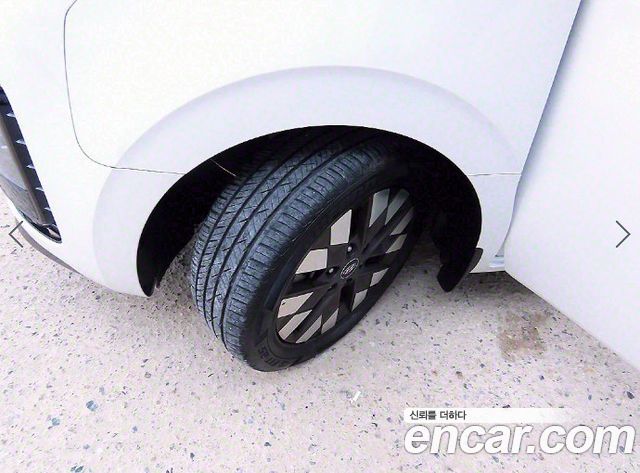 Hyundai Staria 4WD Camper Prestige Camper 11Seater 2023 — фото 24