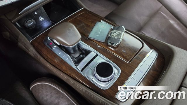 Kia K9 3.8 GDI AWD PlatinumⅢ 2020 — фото 9