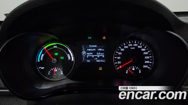 Kia K5 Hybrid (II) Noblesse 2016 — фото 8