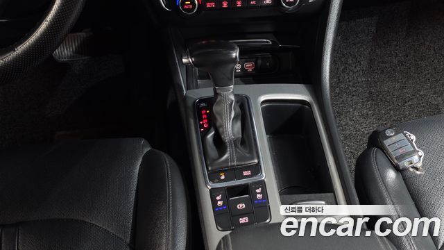 Kia K5 Hybrid (II) Noblesse 2016 — фото 9
