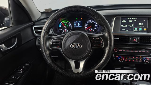 Kia K5 Hybrid (II) Noblesse 2016 — фото 13