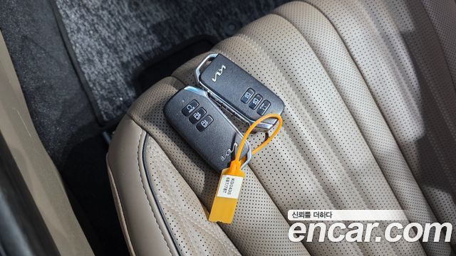Kia K8 Hybrid Signature Special 2023 — фото 16