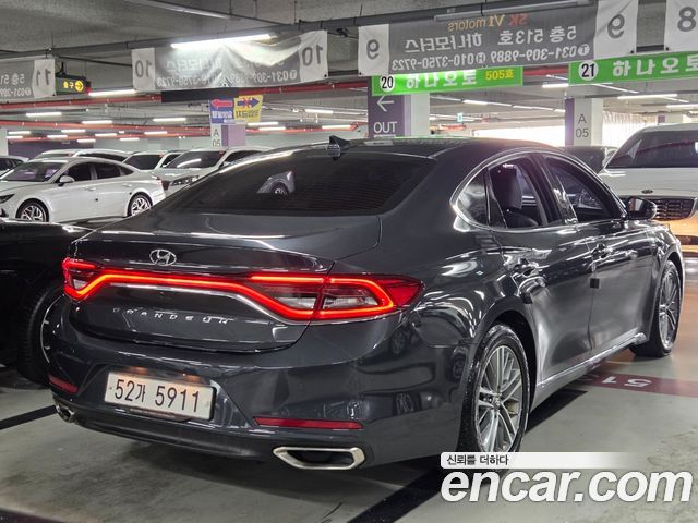 Hyundai Grandeur (IG) 2.4 Premium 2018 — фото 4