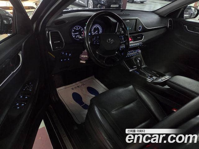Hyundai Grandeur (IG) 2.4 Premium 2018 — фото 9
