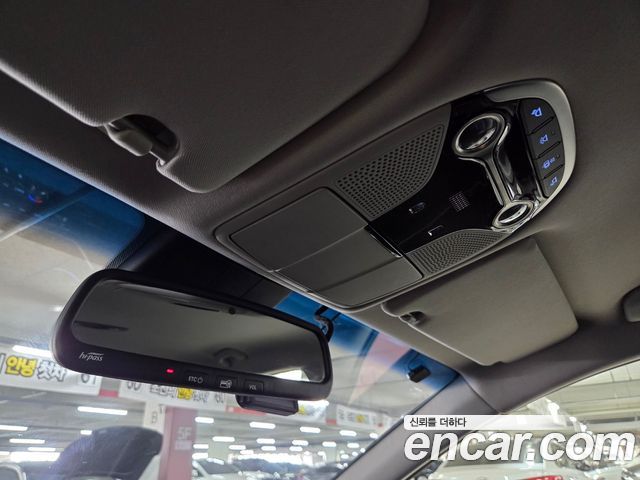 Hyundai Grandeur (IG) 2.4 Premium 2018 — фото 16