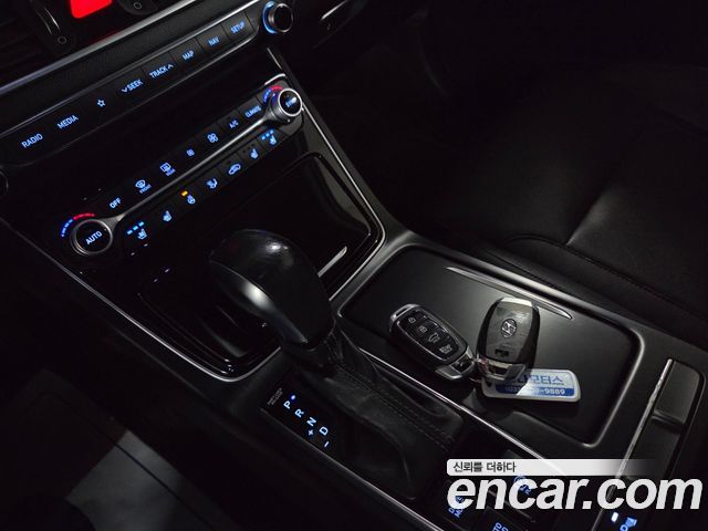 Hyundai Grandeur (IG) 2.4 Premium 2018 — фото 18