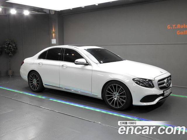 Mercedes-Benz E-Class (W213) E220d Avantgarde