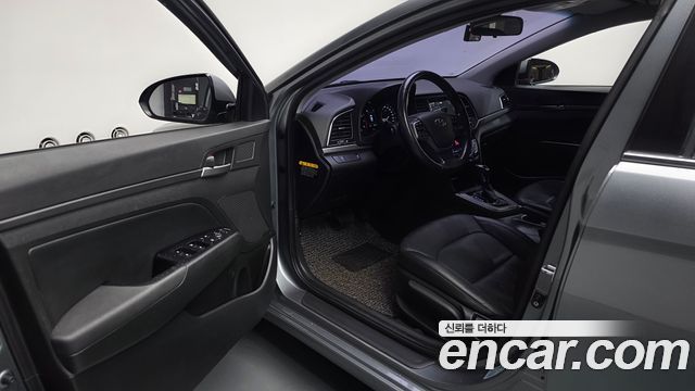 Hyundai Avante (AD) 1.6 GDI Modern 2017 — фото 10