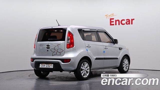 Kia Soul 1.6 GDI Luxury Standard 2012 — фото 2