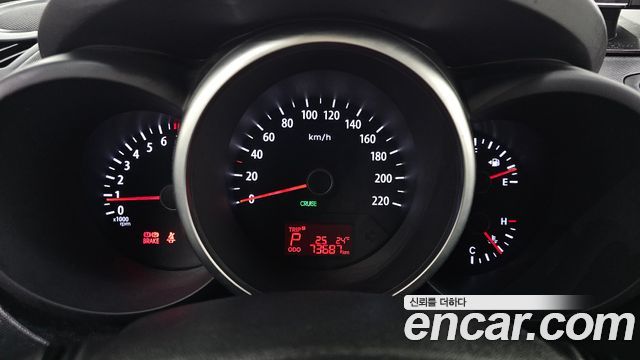 Kia Soul 1.6 GDI Luxury Standard 2012 — фото 8