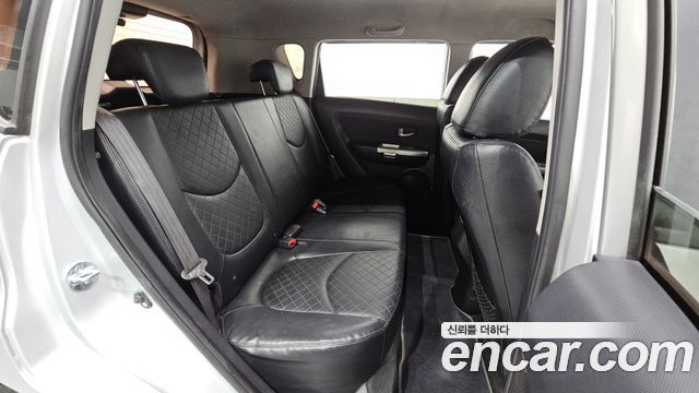 Kia Soul 1.6 GDI Luxury Standard 2012 — фото 11