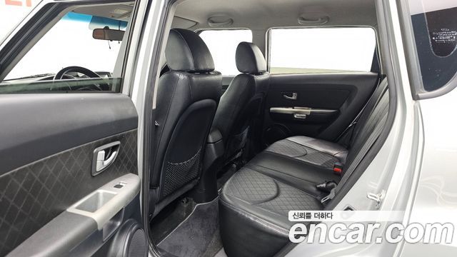 Kia Soul 1.6 GDI Luxury Standard 2012 — фото 12