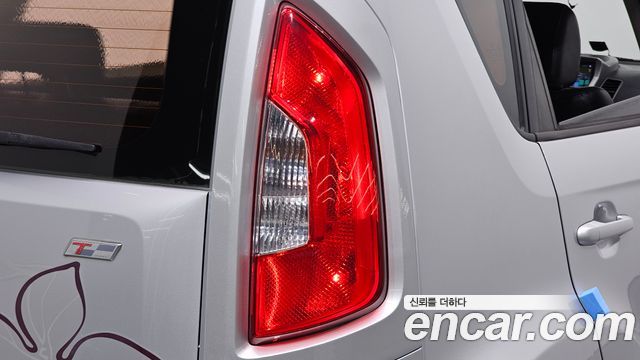 Kia Soul 1.6 GDI Luxury Standard 2012 — фото 23