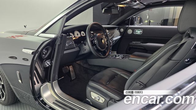 Rolls-Royce Wraith 6.6 Black Badge 2021 — фото 10
