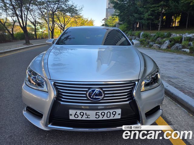 Lexus LS600hL 5-Seats Ottoman XF40 2014 — фото 3