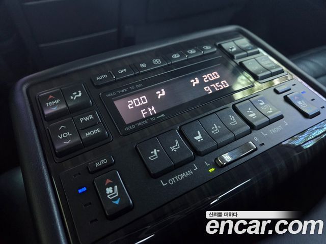 Lexus LS600hL 5-Seats Ottoman XF40 2014 — фото 17