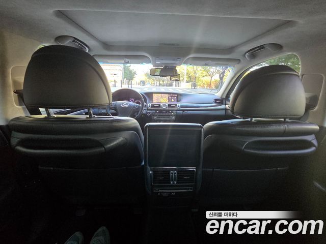 Lexus LS600hL 5-Seats Ottoman XF40 2014 — фото 18