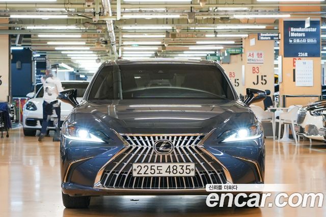 Lexus ES300h (VII) Luxury Plus 2026 — фото 3