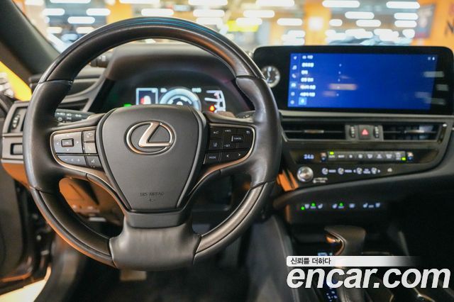 Lexus ES300h (VII) Luxury Plus 2026 — фото 15